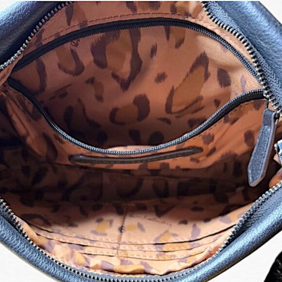 AIMEE KESTENBERG Fiery Convertible Chain Crossbody Clutch Bag In Black - Picture 10 of 12